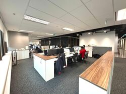 United Square (D11), Office #594026211